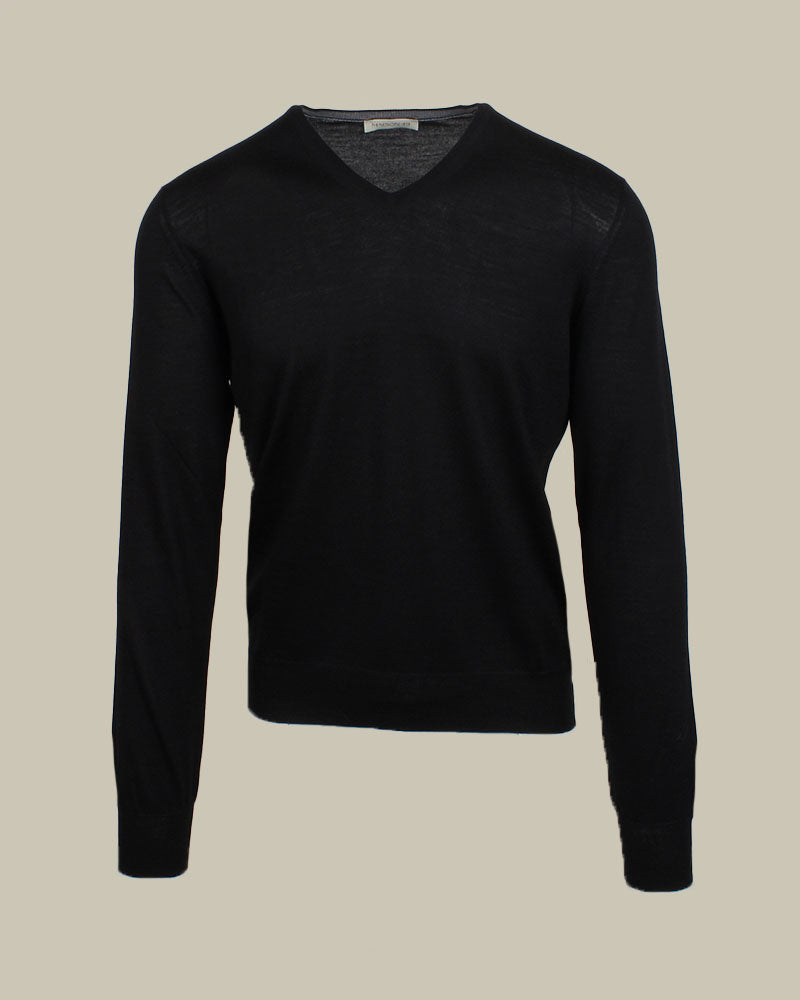 Black Super Tasmania Wool V Neck