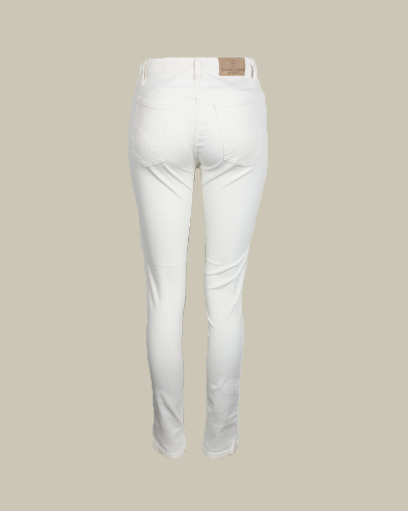 CLAUDIA White Slim Fit Jean