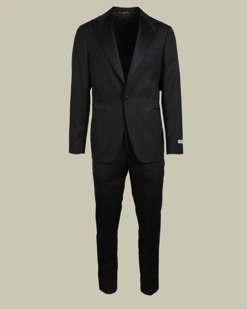 Peak Label 1 Button Tuxedo