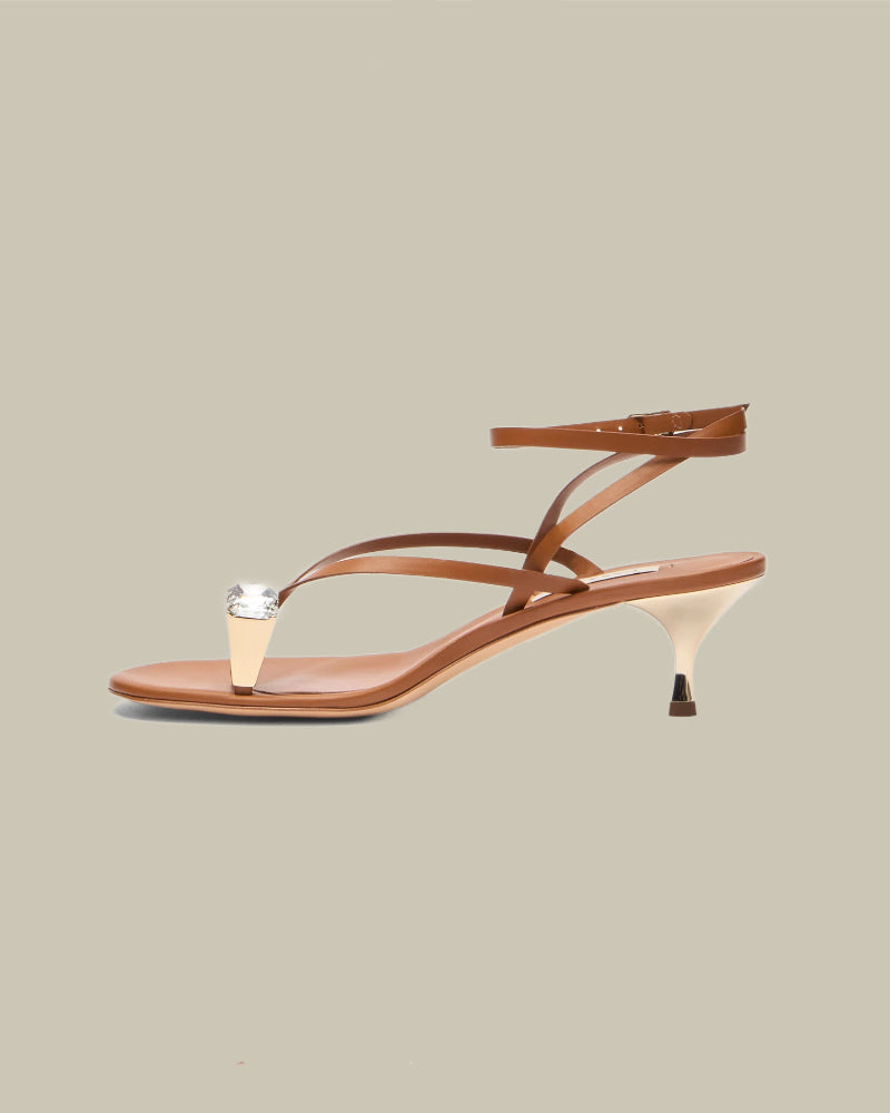 Chic Julia Kitten Sandal Havana