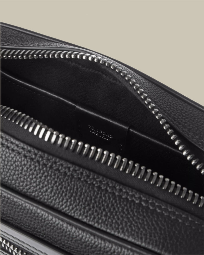 Soft Grain Leather Single Zip Toiletry Case Black